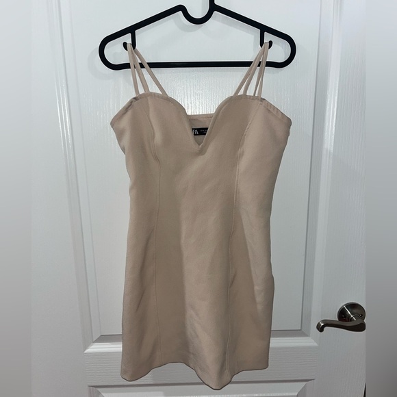 Zara Dresses & Skirts - Zara Size Medium Off White Dress | Party dress, going out, sorority recruitment